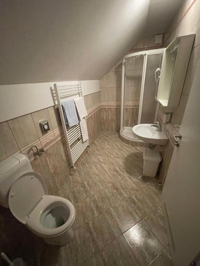 Gostisce Senica Hotel Senovo Eksteriør billede